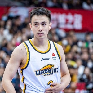 乐鱼官网-赵继伟否认离开辽篮，两年失去3队友，仅1人坚守，张镇麟送暖心话